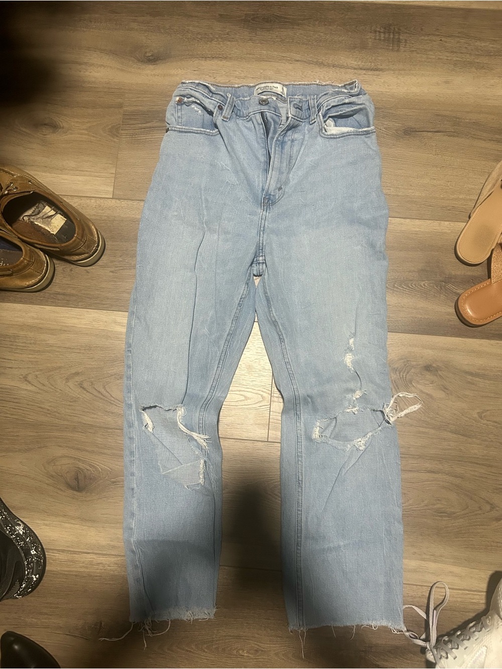 Abercrombie & Fitch Ankle Straight ultra high rise- 6R